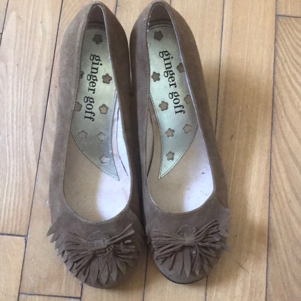 Ginger Goff Suede Shoes EUC Only worn a few times